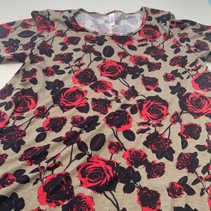 Green with Red roses lularoe perfect tee